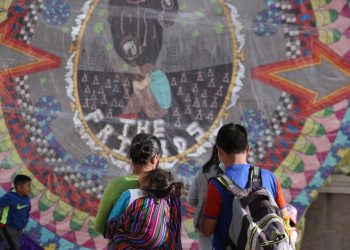 Jóvenes totonicapenses exhiben barriletes y llaman a mantener vivas las tradiciones