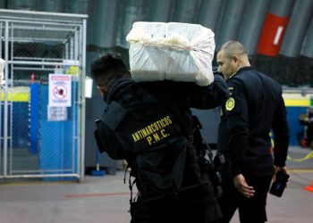 Trasladan cocaína incautada cerca de aeronave en Retalhuleu