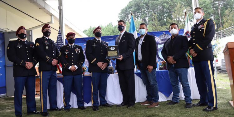 Con apoyo de EE. UU. abren clínica municipal en Cobán