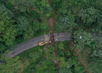 CIV empieza reparación de tramo afectado por lluvias en zona costera de San Marcos