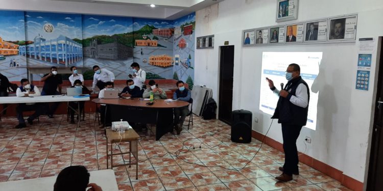 Autoridades discuten sobre avances para el desarrollo urbano y rural de Chimaltenango