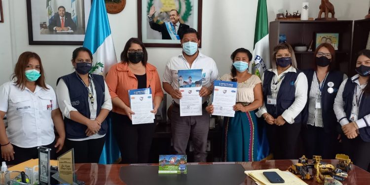 SVET reconoce labor de autoridades a favor de la población vulnerable de Petén