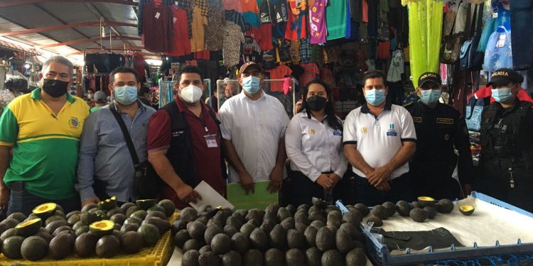 Comisión multisectorial inspecciona comercios en El Progreso