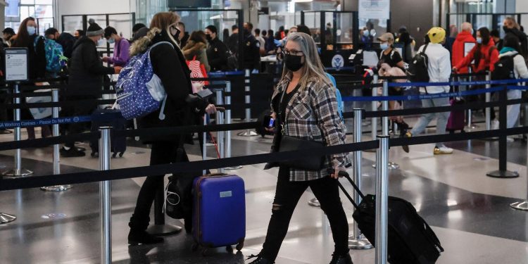 EE. UU. registra la semana con más tráfico aéreo desde el inicio de la pandemia