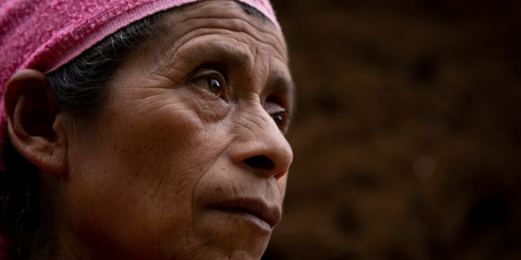 La tradición de la alfarería de las mujeres en Santa Apolonia