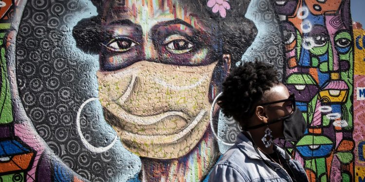 Nueva variante del SARS-CoV-2: una amalgama de 30 mutaciones que preocupa