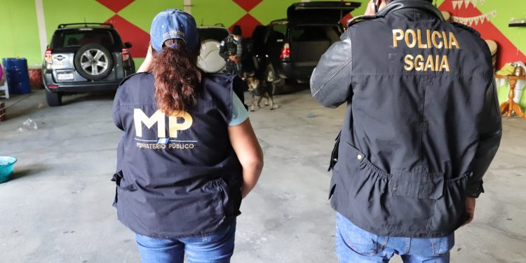 Ejecutan 24 allanamientos para desarticular estructura de tráfico de drogas