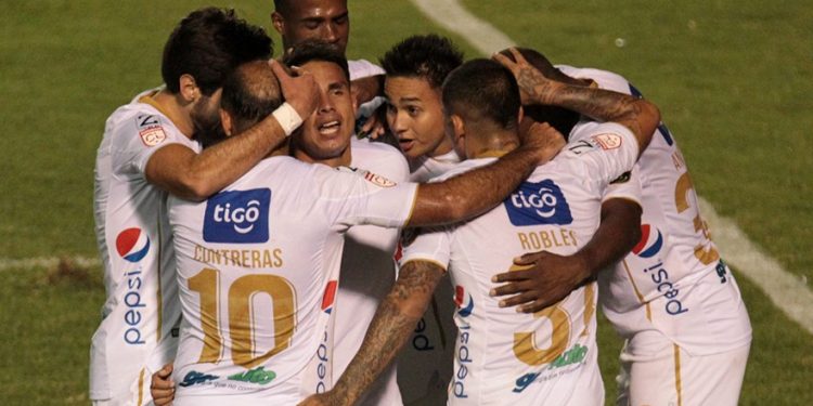 Liga Concacaf: Comunicaciones