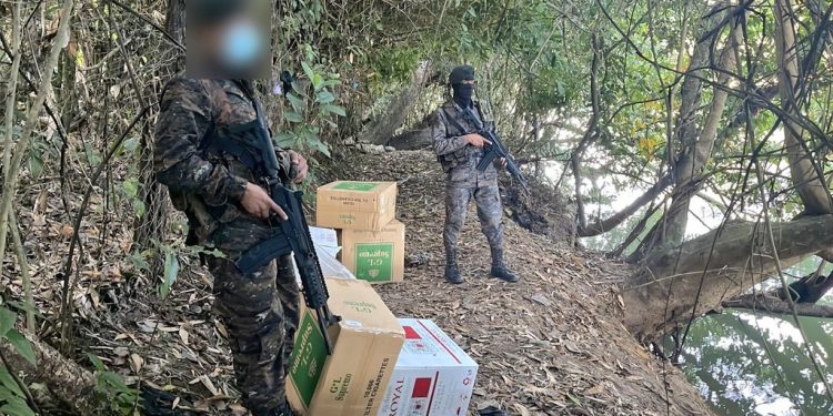 Ejército localiza cigarrillos de contrabando valorados en más de 105 mil quetzales