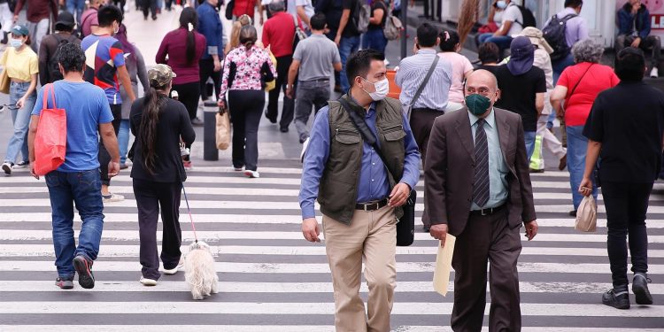 México reporta 57 muertes y 775 nuevos casos de COVID-19