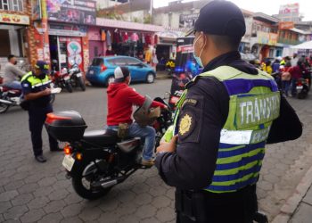 Departamento de Tránsito de PNC lanza plan de seguridad vial por fiestas de fin de año