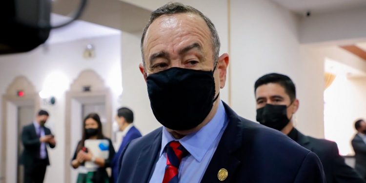 Presidente Alejandro Giammattei en declaraciones a la prensa