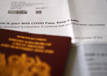 La vacuna de refuerzo se incluirá en el pasaporte COVID-19 del Reino Unido