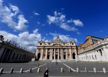 Vaticano obliga a sus empleados a presentar el pasaporte de vacunación