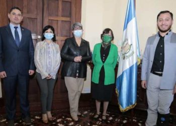 Firman convenio para apoyar a más de 10 mil mujeres sobrevivientes de la violencia