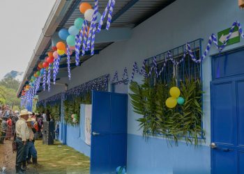 Gobierno optimiza la educación básica en área rural de Purulhá