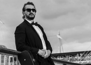 Ricardo Arjona lanza “Negro” y sigue agotando entradas en España