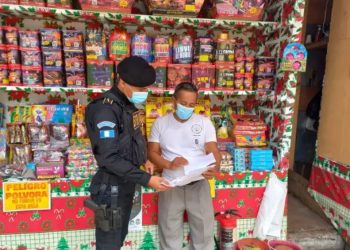Continúan inspecciones a ventas de juegos pirotécnicos