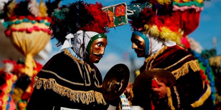 Ministerio de Cultura juramenta a más de mil Guardianes del Patrimonio de Guatemala