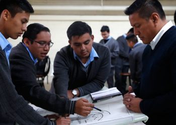 Mineduc autoriza bachillerato en ciencias y letras con orientación en productividad y emprendimiento