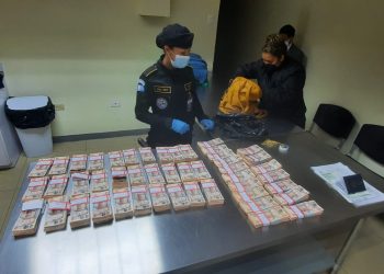 Incautan 470 mil quetzales a mexicana en el Aeropuerto Internacional La Aurora