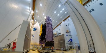 Lanzamiento del telescopio James Webb no será antes del 24 de diciembre