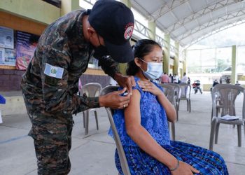 Gobierno inicia jornadas de vacunación estratégica en 50 municipios priorizados