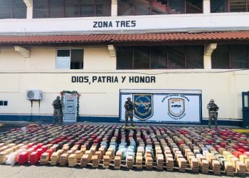 Decomisan en Panamá un cargamento de droga con destino a Europa