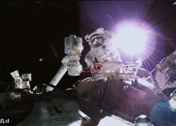 Astronautas chinos completan segundo paseo espacial de su misión