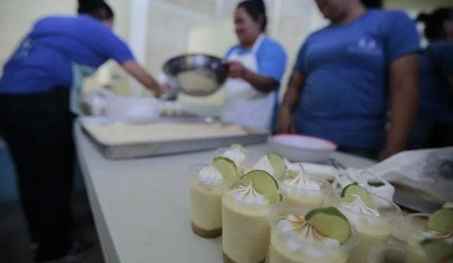 Nuevo Modelo de Gestión Penitenciaria logra reinserción de 52 mujeres