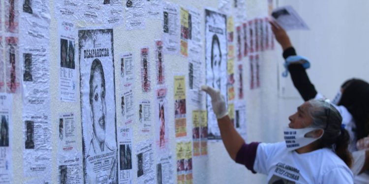 México promete centro de identificación humana ante crisis de desaparecidos