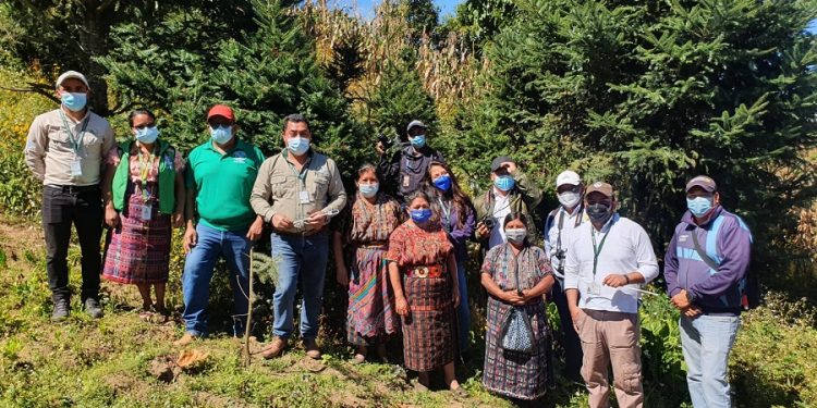 Integrantes de la federación Nim Samaj