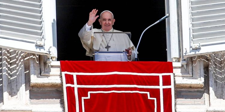 Papa Francisco pide por que se encuentren las mejores soluciones para la pandemia
