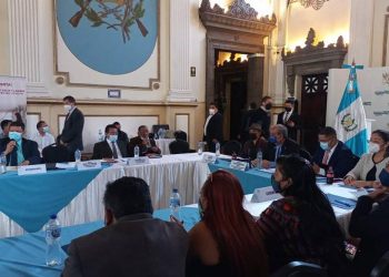 Orgznizaciones presentan proyecto de fortalecimiento de organizaciones de personas con discapacidad ante la Comisión de Salud de el Congreso de la República.