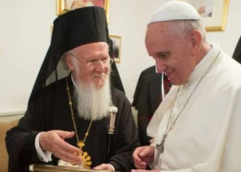 Papa pide a ortodoxos abandonar diferencias y trabajar en favor de caridad