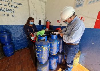 Personal del Mem y Diaco verifican cumplimiento de precio de gas propano