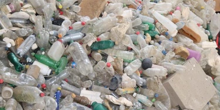 Ambiente fomenta manejo y recolección de desechos en río Las Vacas