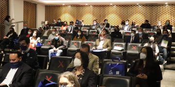 Asistentes a la presentación de la memoria de labores 2021 de la Senacyt.