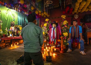 Entregan plan para potenciar turismo en Santiago Atitlán