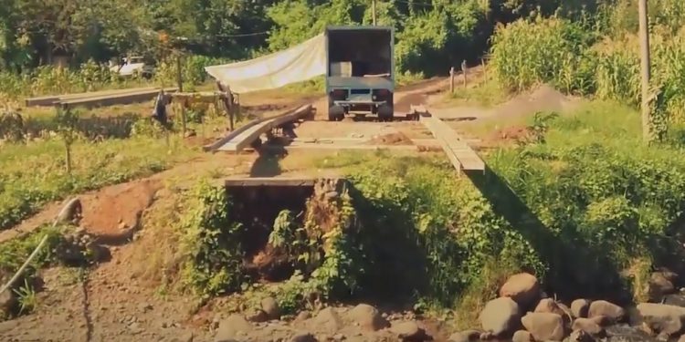 Empieza instalación de puente Bailey en comunidad de Suchitepéquez
