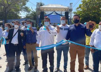 Más de 5 mil personas se benefician con pavimentación de tramo en Tiquisate