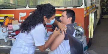 Comienza en San Marcos aplicación de tercera dosis contra el COVID-19