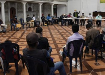 Gobierno apoya el desarrollo del área montañosa de Santa María Xalapán