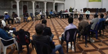 Gobierno apoya el desarrollo del área montañosa de Santa María Xalapán