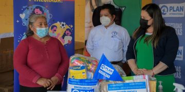 Reconocen labor de comadronas de Baja Verapaz