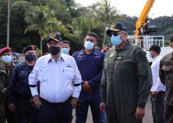 Presidente supervisa trabajos en Comando Naval del Caribe