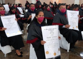 Más de 800 docentes de San Marcos se profesionalizan en educación bilingüe e intercultural