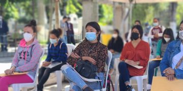 Feria del empleo brinda oportunidades a vecinas de Jalapa