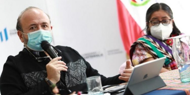 Apuestan a la producción de frutas, lácteos y papa para dinamizar la economía de Quetzaltenango