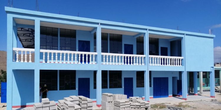 Escuela rural de San Andrés Sajcabajá cuenta con mejores ambientes